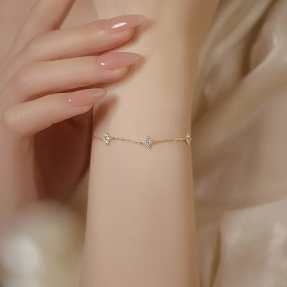 925 Sterling Silver Shiny Zircon Flower