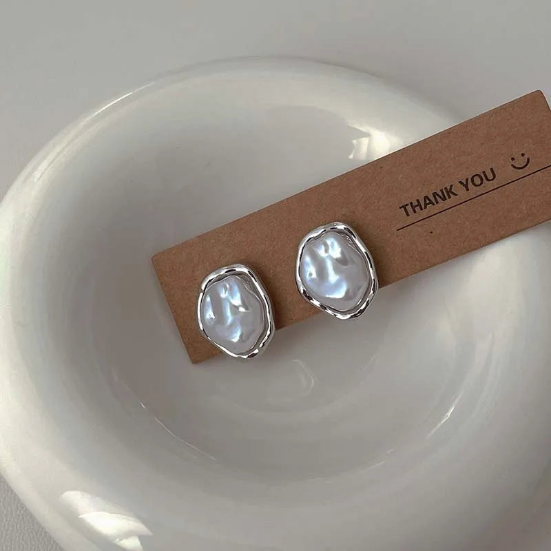 Luna Shape Earrings
